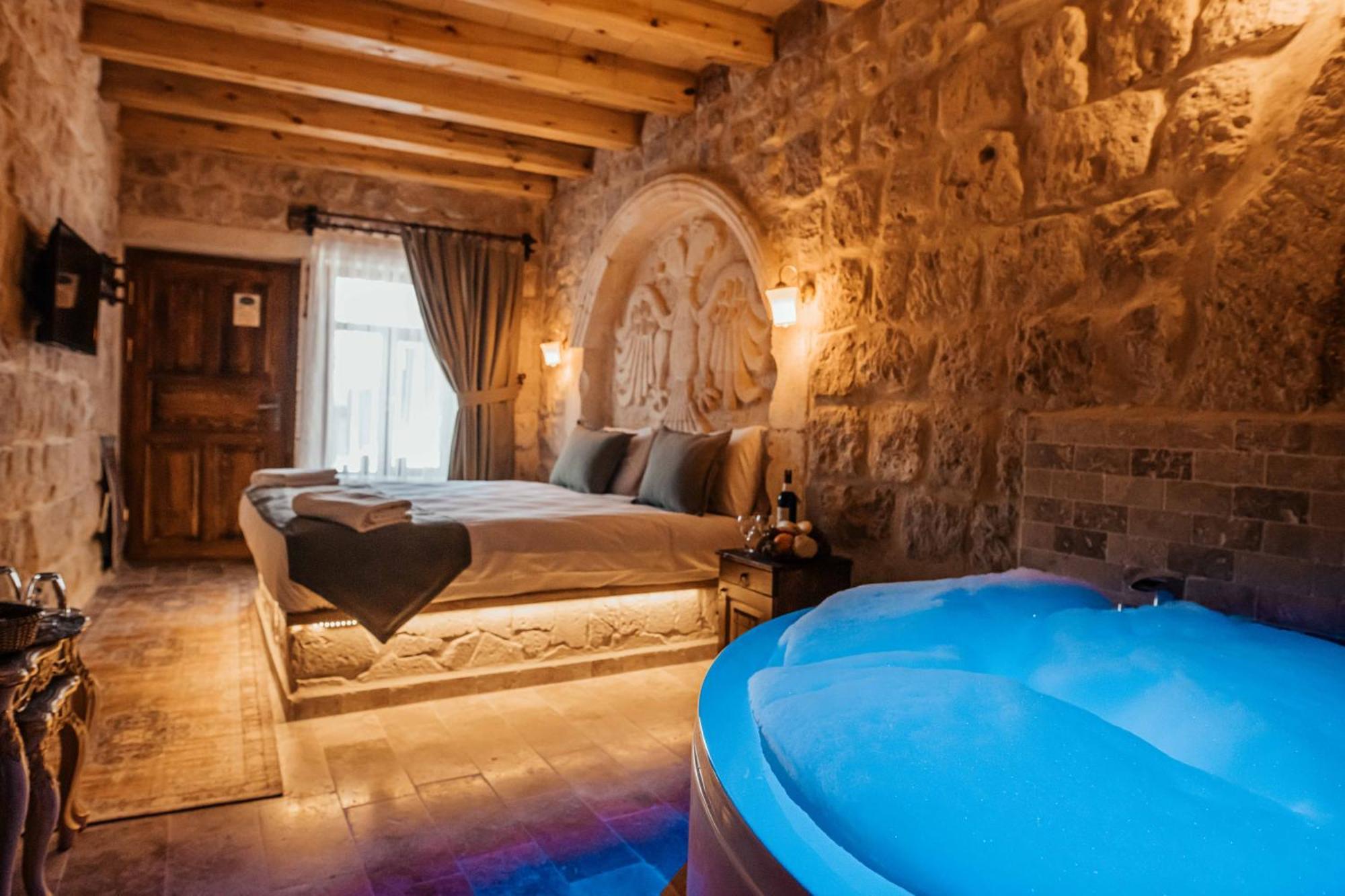 Bayar Cave Suites Ürgüp Esterno foto
